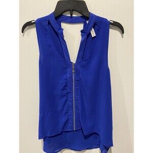 New, Icon Apparel, Ladies, Sleeveless (Blue) Casual Dress Shirt. Size- Medium